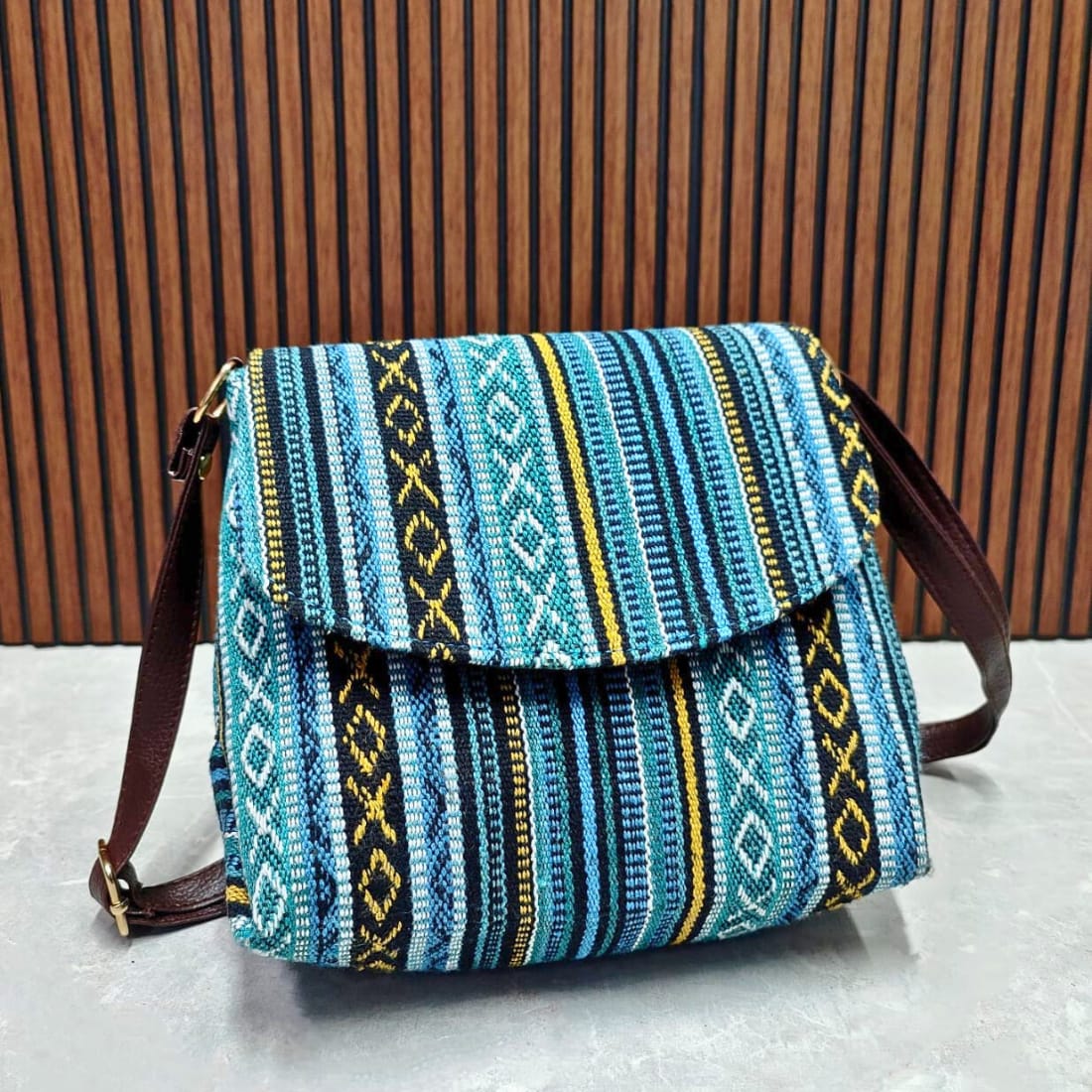JACQUARD SLING BAG
