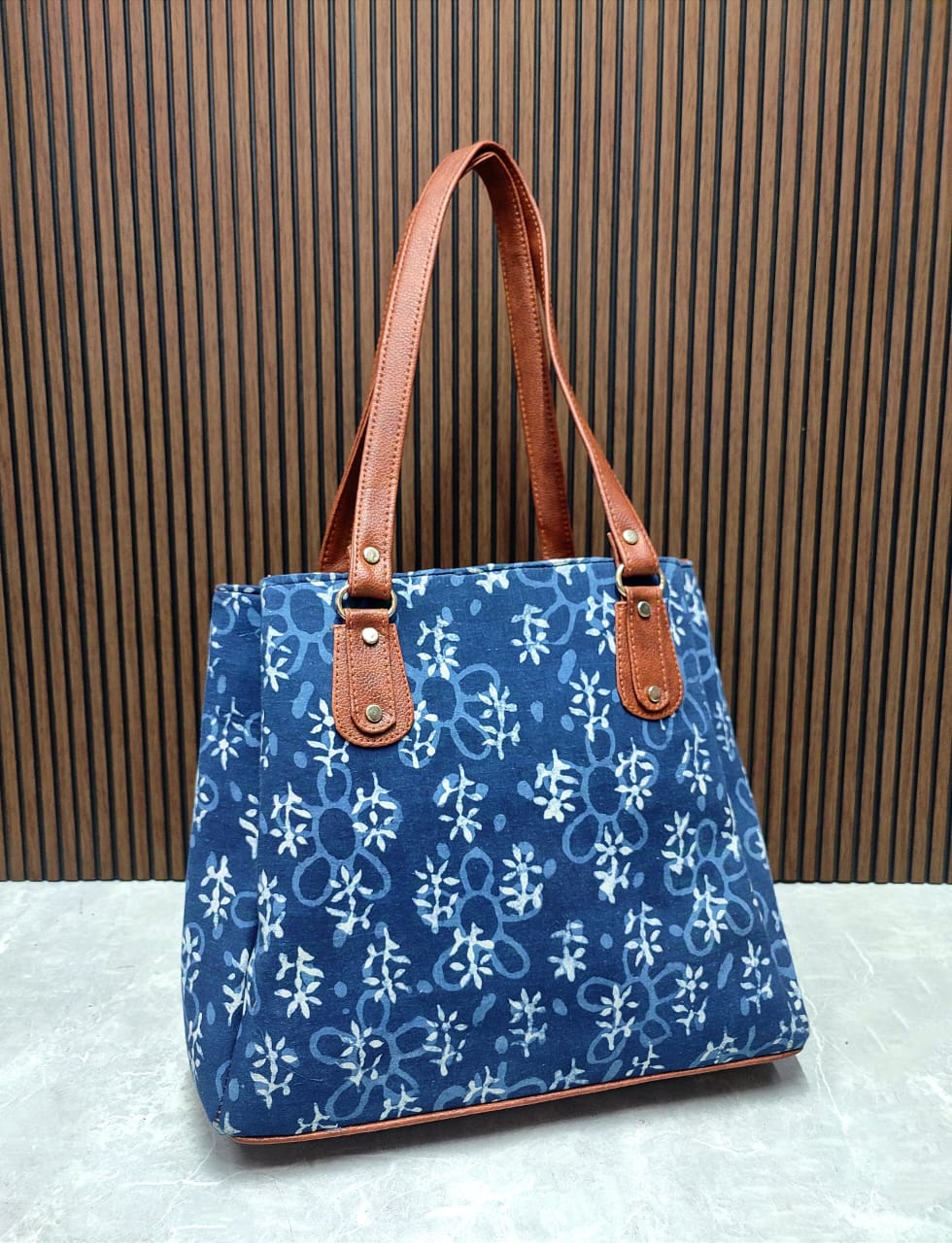 3 partition Tote
