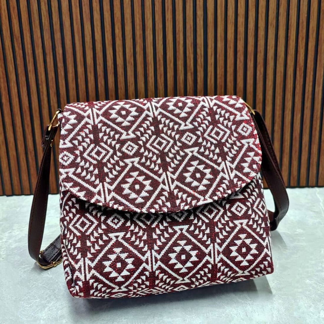 JACQUARD SLING BAG
