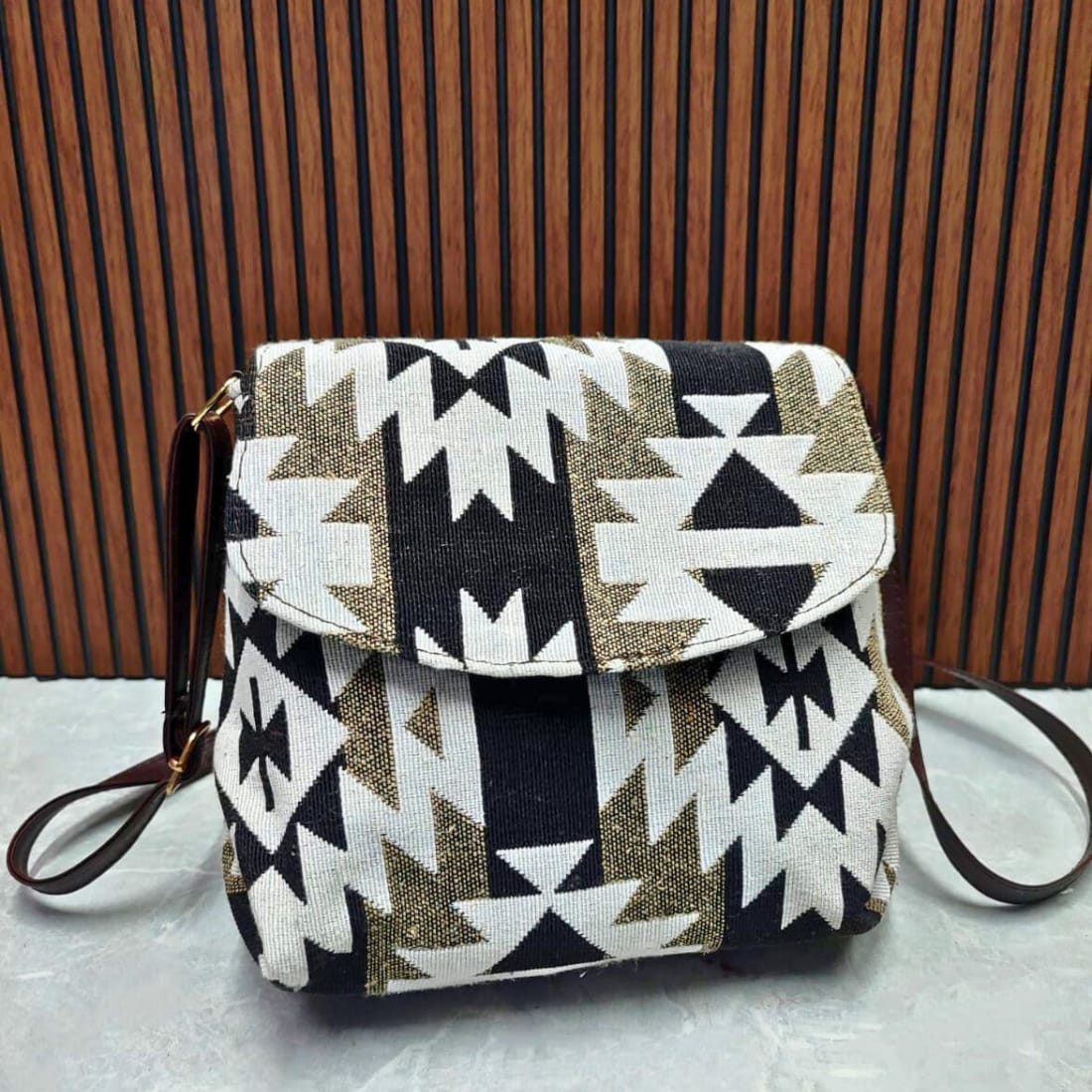 JACQUARD SLING BAG