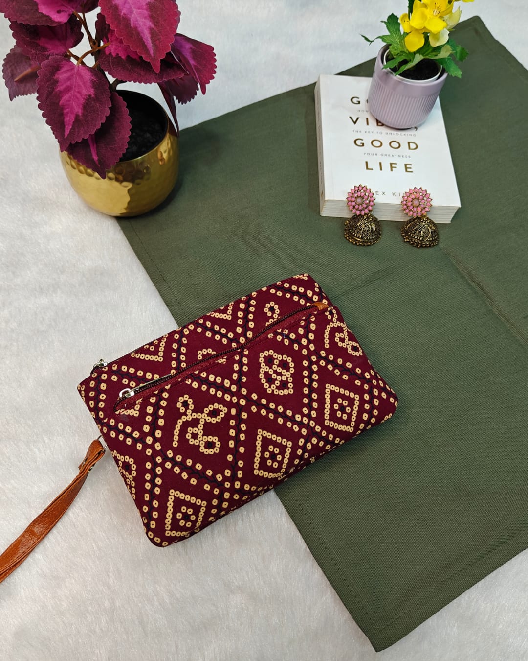 Multizip ikkat pouches